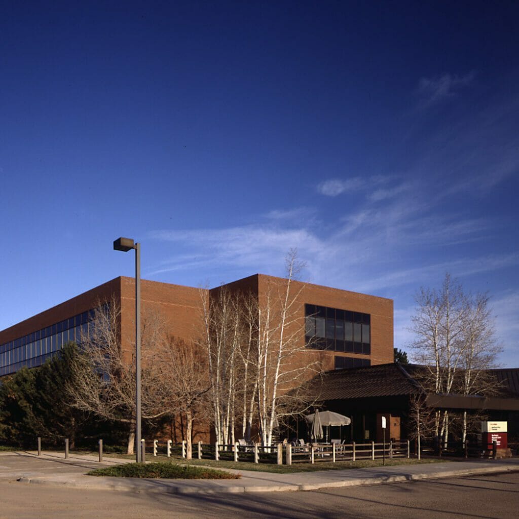 Exterior front entrance of Centennial Medical Plaza Medical Office Building II